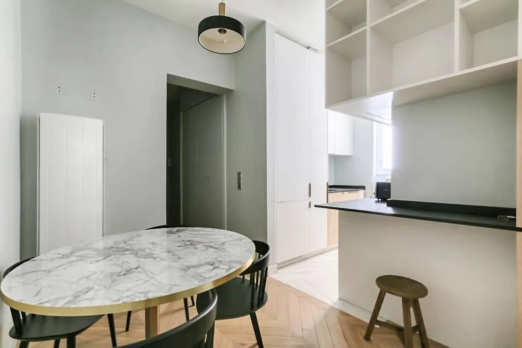 Champs Elysees Marbeuf Magnifique 4p Apartman *